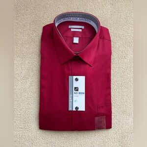NWT Van Heusen Men's Lux Sateen Fitted No Iron Red Dress Shirt Size 16½ 34-35